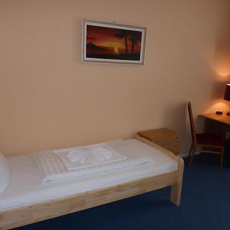 Hotel-Pension Spree Berlin Exterior foto